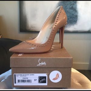 Beautiful Christian louboutin